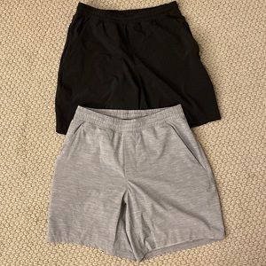 2 Lululemon Pace Breaker Shorts 7 inch Liner Black Heather Grey Medium